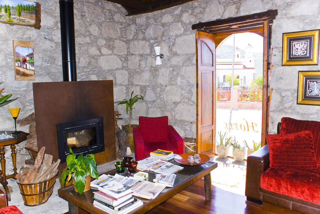 Affittacamere Rural Fonda De La Tea The Location And The Views